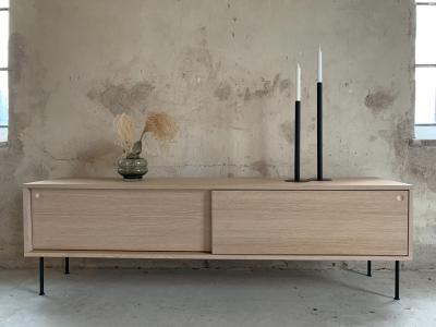 Spot mediabänk 178 whitewash ek