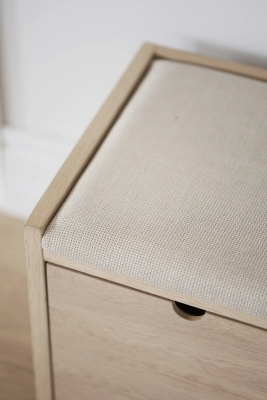 Hillmond bänk 2L 80 vitpigmenterad ek/beige tyg#5