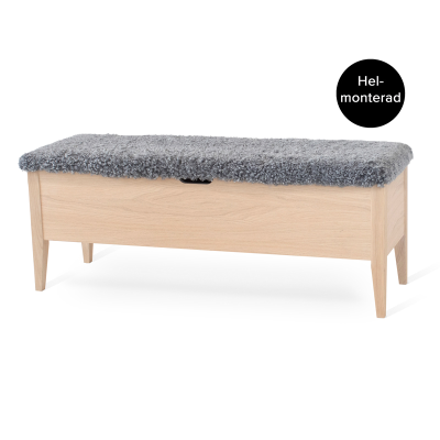 Klinte bänk 120 cm vitoljad ek med äkta fårskinn