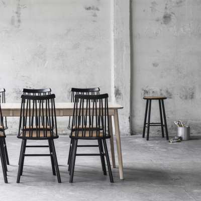 ZigZag barpall 63 cm svartbetsad ask#4