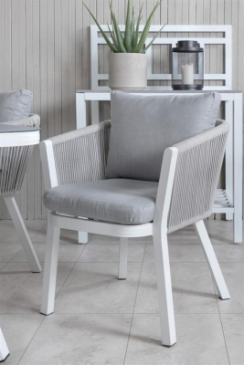 Virya karmstol vit alu/grå rep